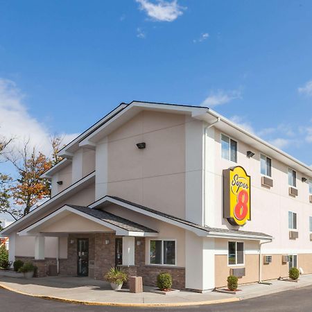 Отель Super 8 By Wyndham Latham - Albany Airport Экстерьер фото