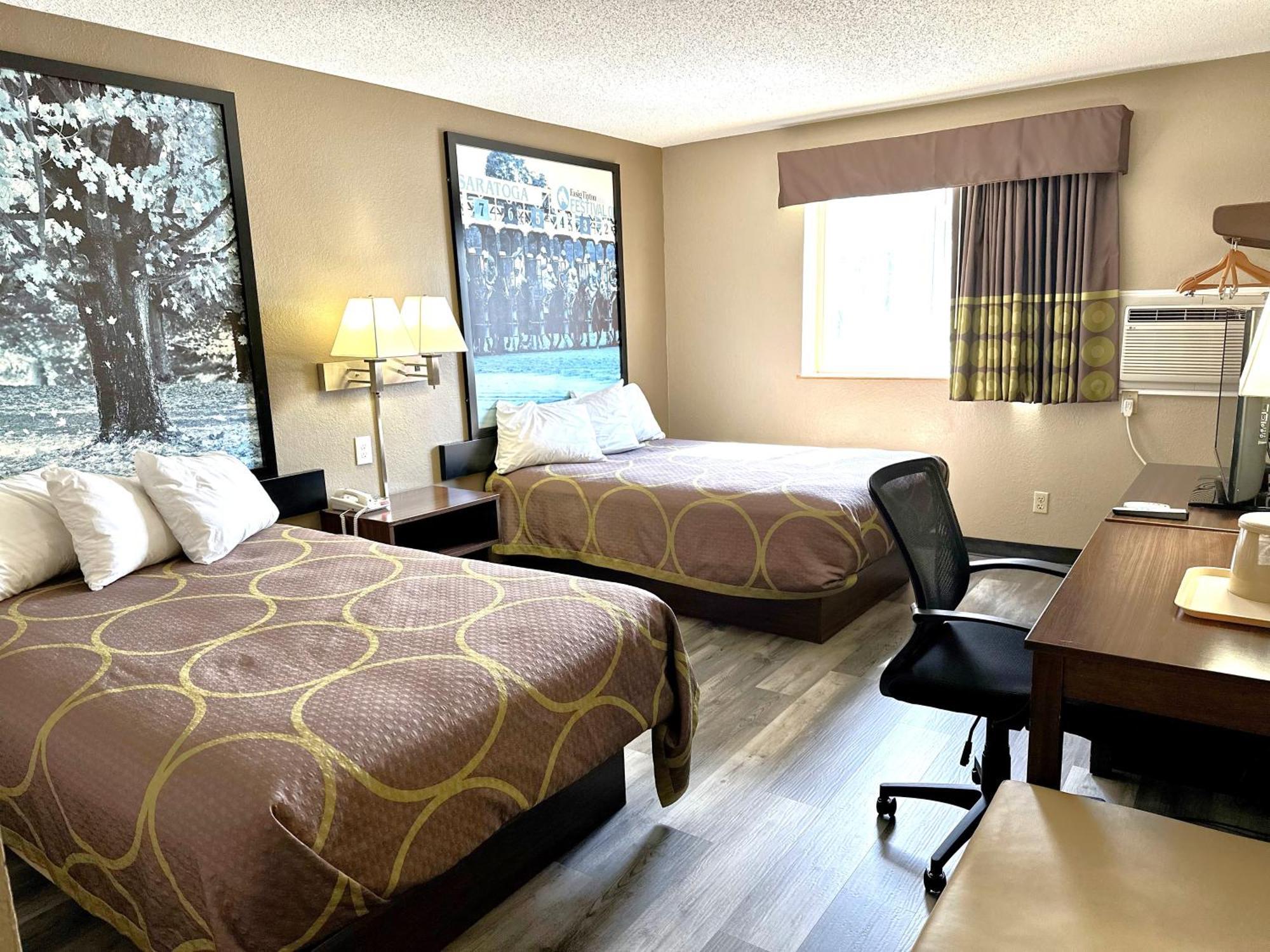 Отель Super 8 By Wyndham Latham - Albany Airport Экстерьер фото